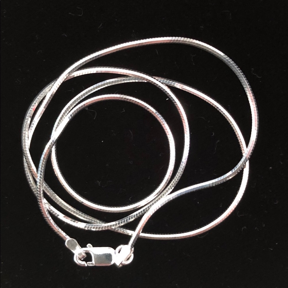 Rainforest Design®️Rose Cameo Pendant - Picture 3 of 6